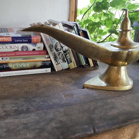 Castle Cottage Bed & Breakfast ベログラドチク エクステリア 写真